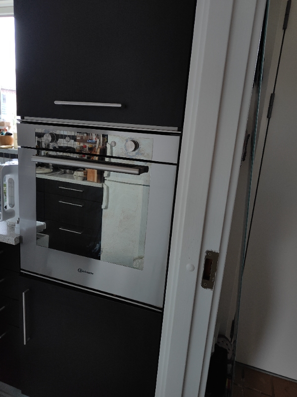 Jeg skal have lavet lidt om i mit køkken, skal have flyttet lidt om på elamenter