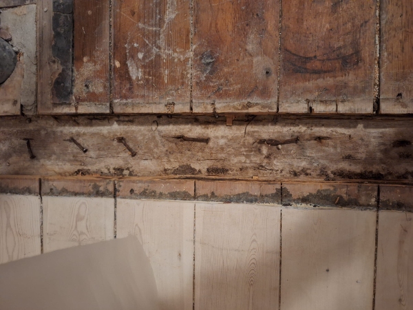 skære nogle søm med vinkelsliber