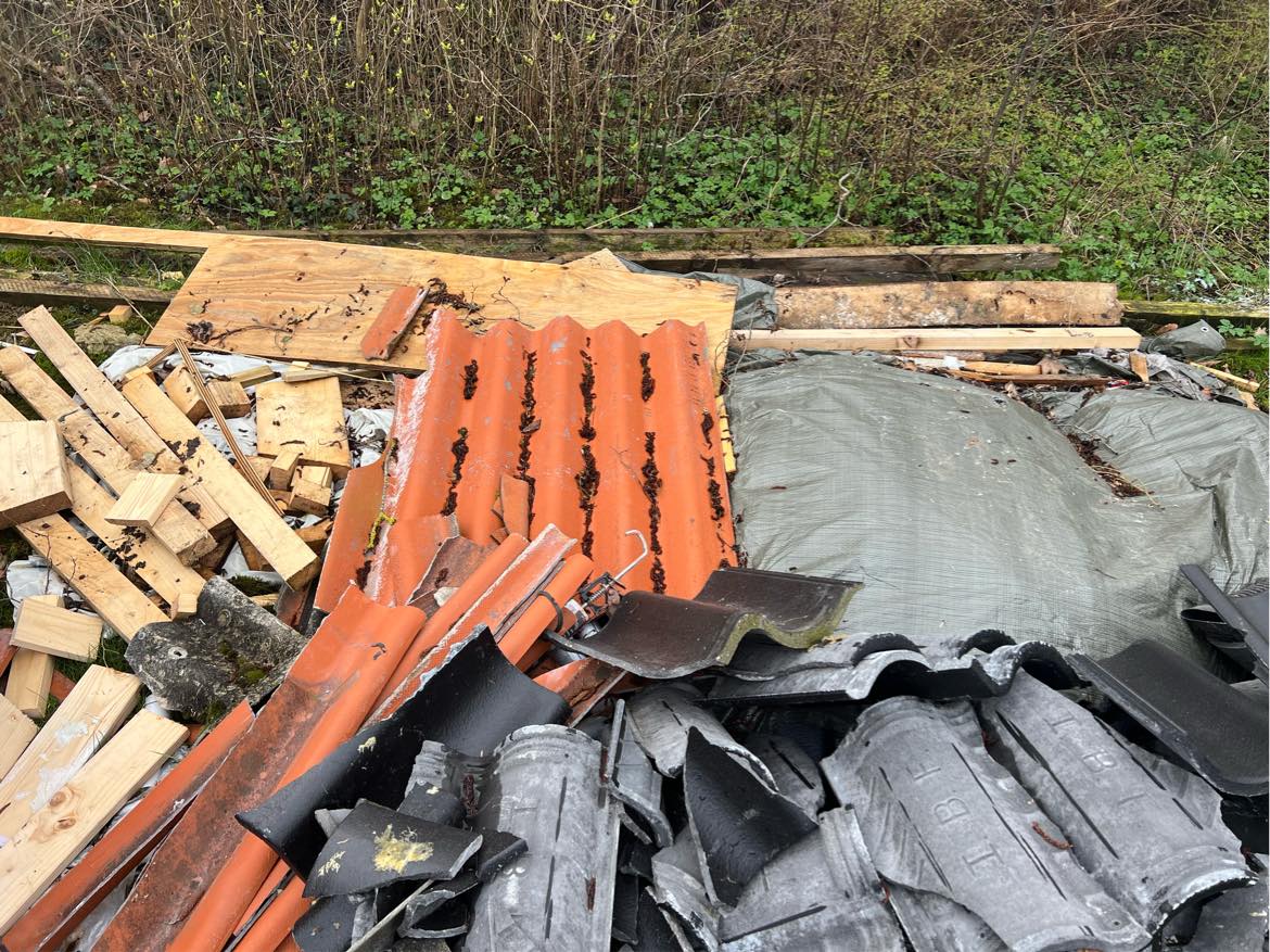 Have fjernet alt skrald der ses på billede