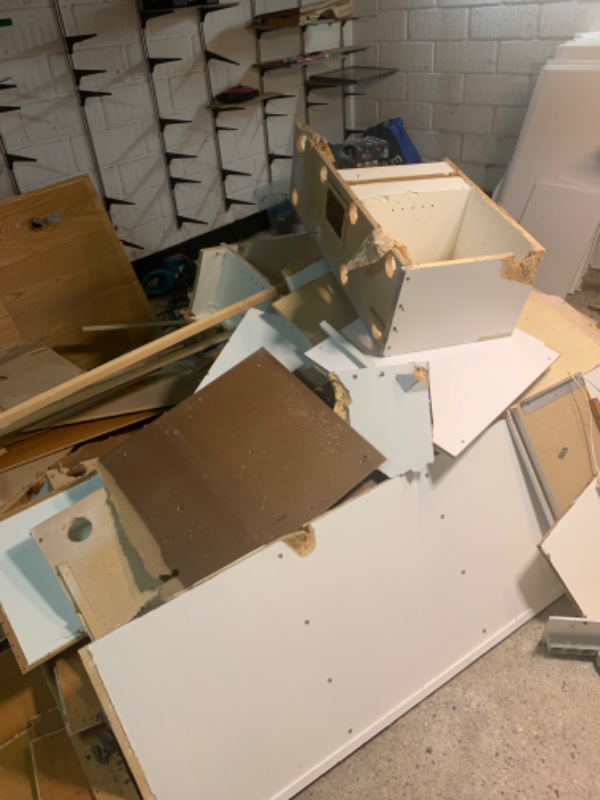 Afhentning af byggeaffald.