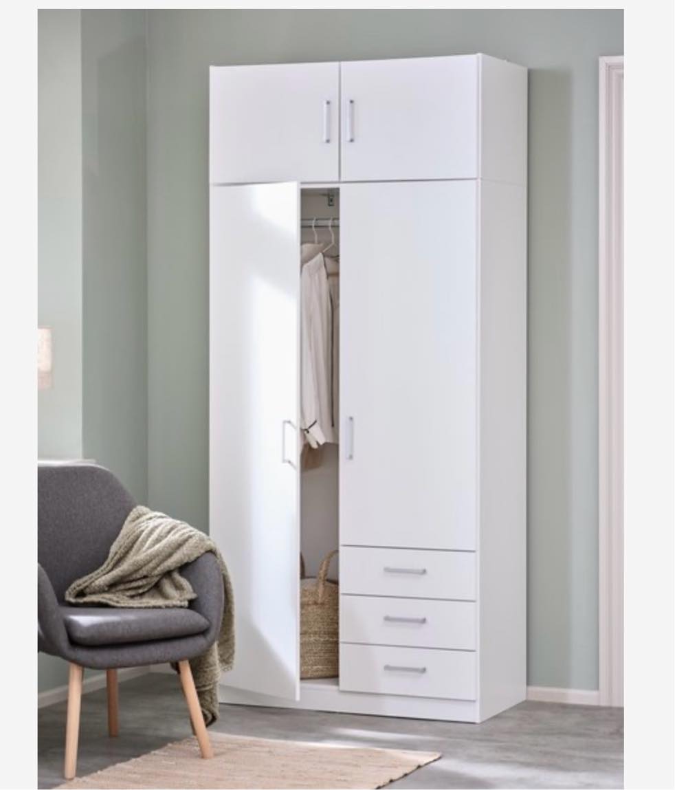 Samling af 2 jysk garderobe skabe