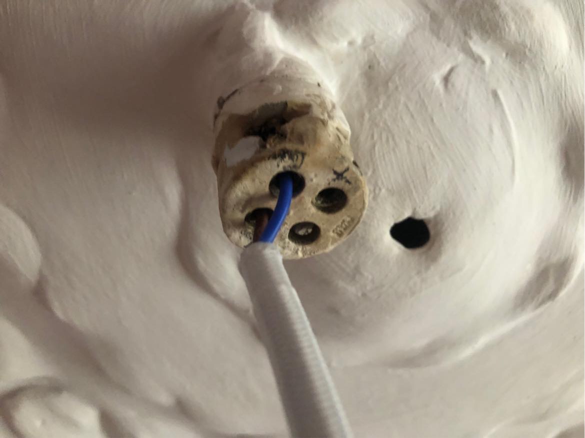 Opsætning af pendel i loftet