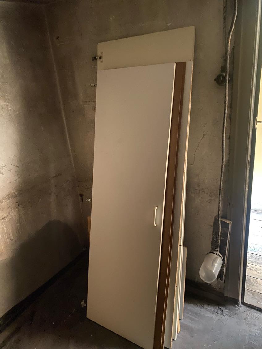 Bæring af skabslåger til storskrald