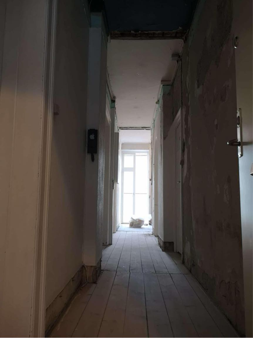 Opsætning af nedsænket loft. I gips.