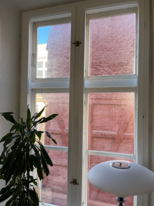 Vinduespudsning ude og indvendigt