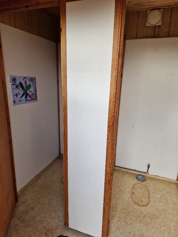 Nedrivning af toiletskur