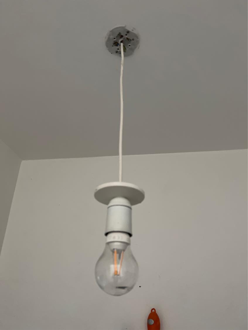 Jeg skal have repareret nogle udtag til lamper