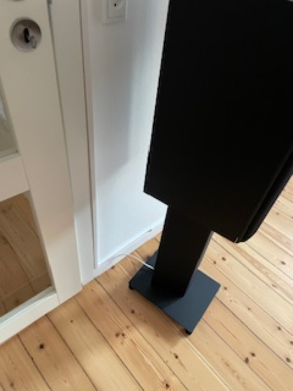 Udskiftning af højtalerkabel