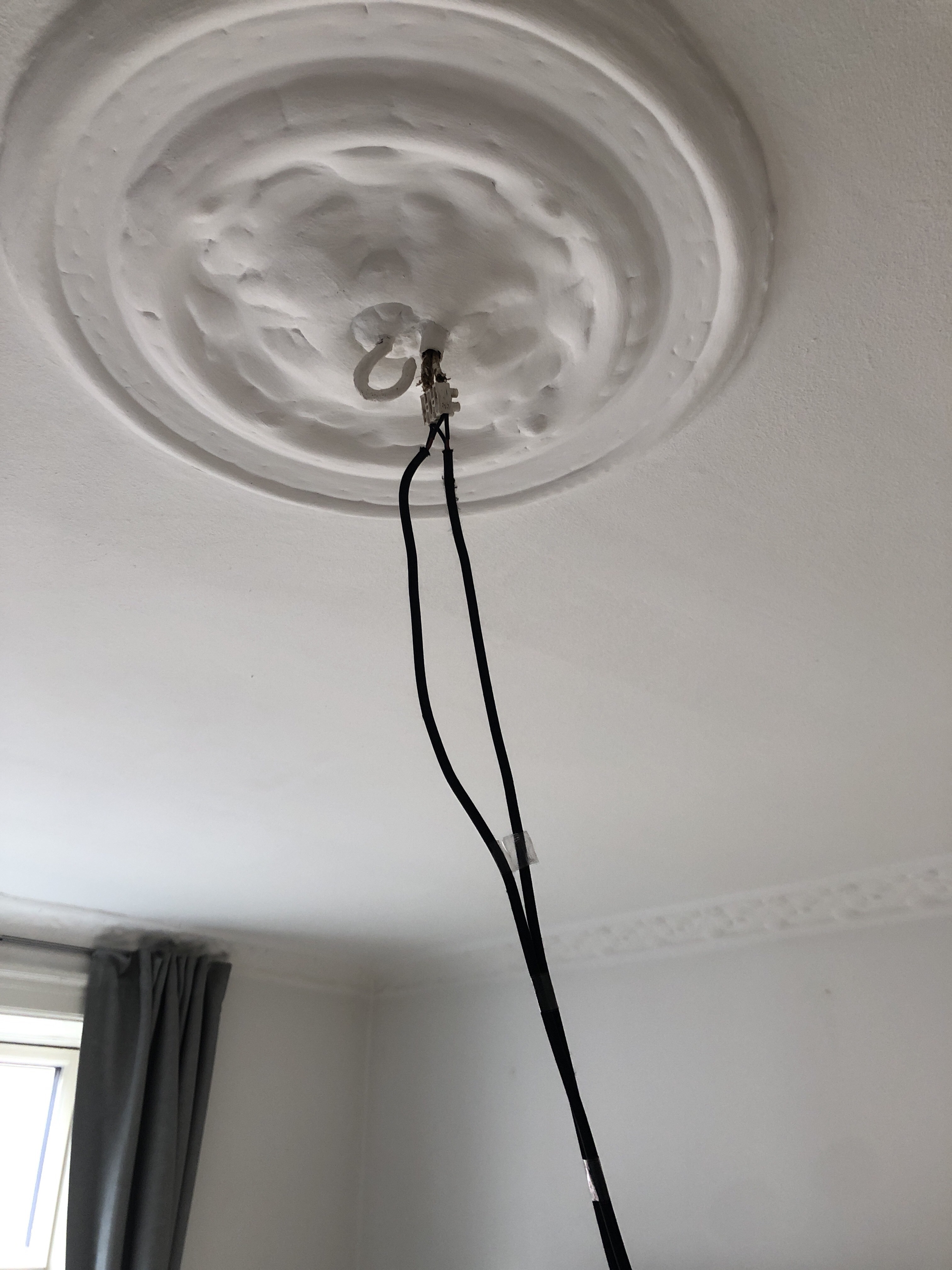 Hjælp til instalering af lampen