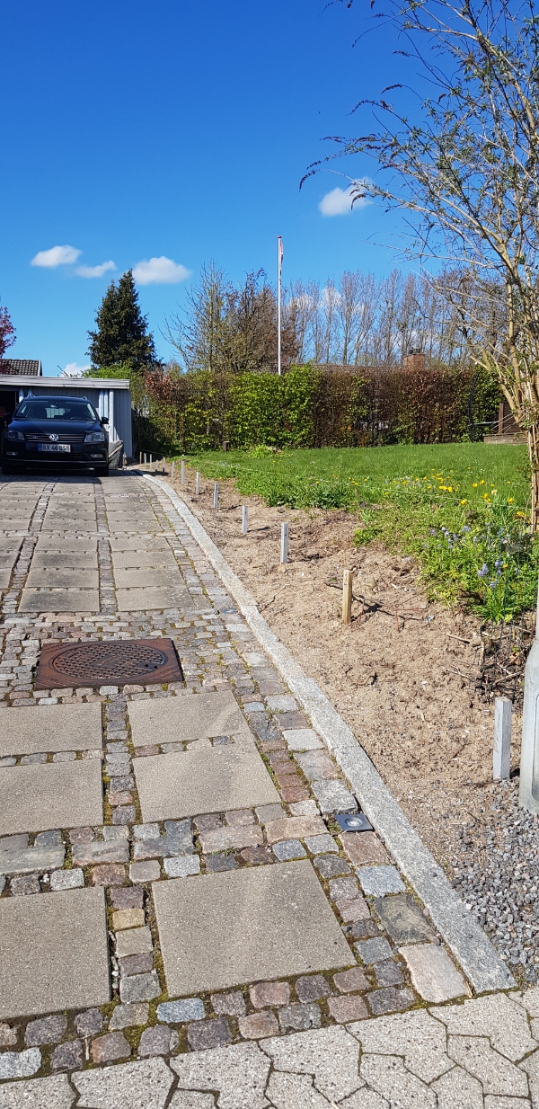 Boring og montering af stolper