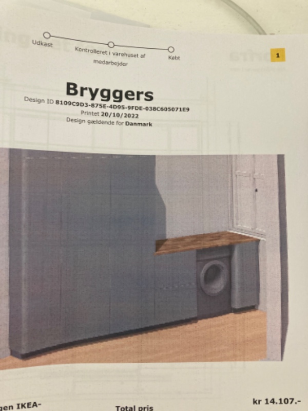 Monteret 3 IKEA køkkenhøjskabe samt to underskabe, skåret bordplade til. Samler selv skabene.