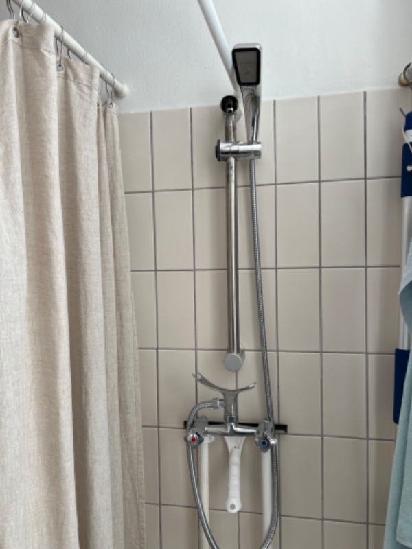 Opsætning af persienne og bruser