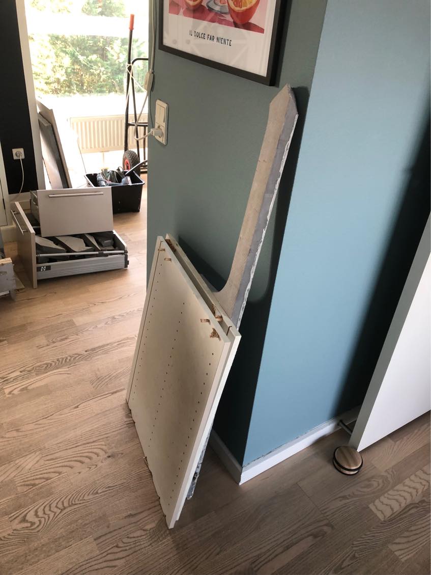 Fjernet køkken elementer der er taget ned