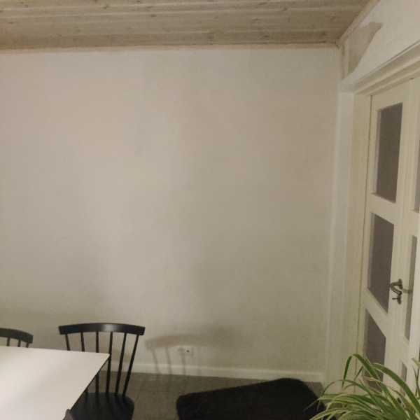 Udspartling, filt og maling af køkken alrum