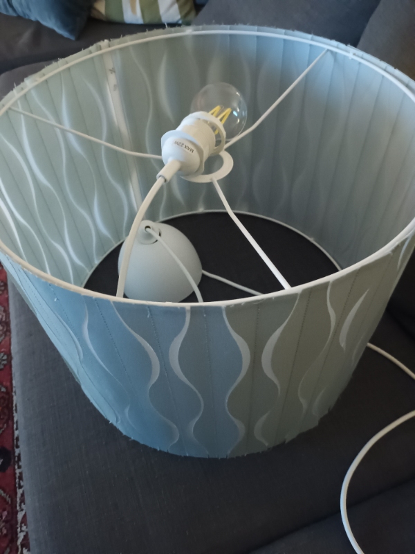 Ophængning af 2 lamper