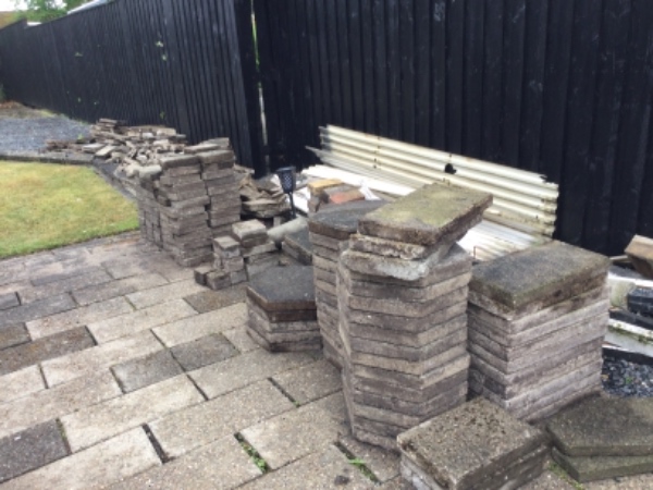 Køre sten/fliser på genbrug