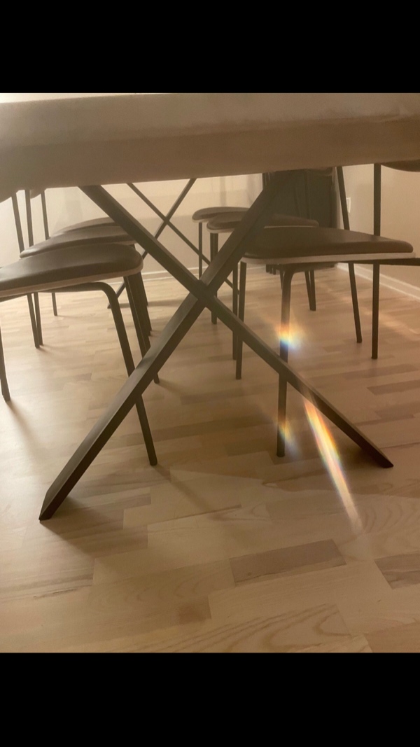 Bære og levere spisebord