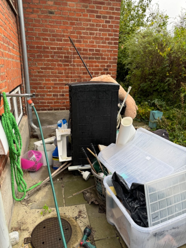 Afhentning og fjernelse af affald