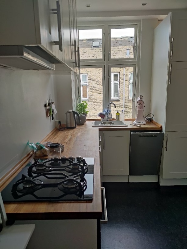 Slibning og oliering af køkkenbordplade