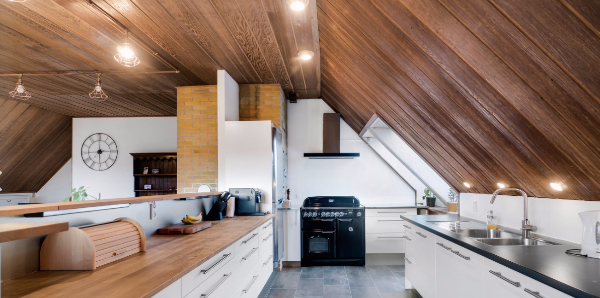 Maling af vægge og træværk i Søborg