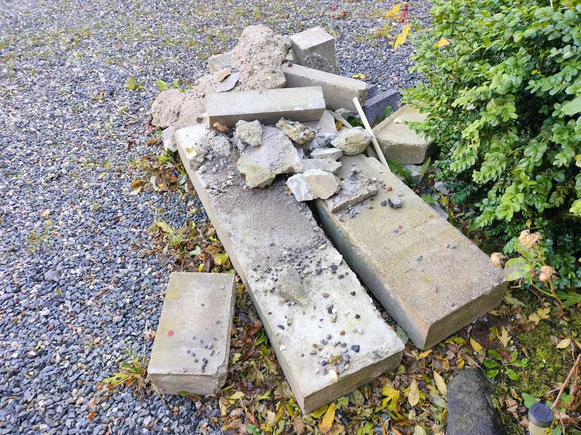 Fjernelse af gammel fundament affald