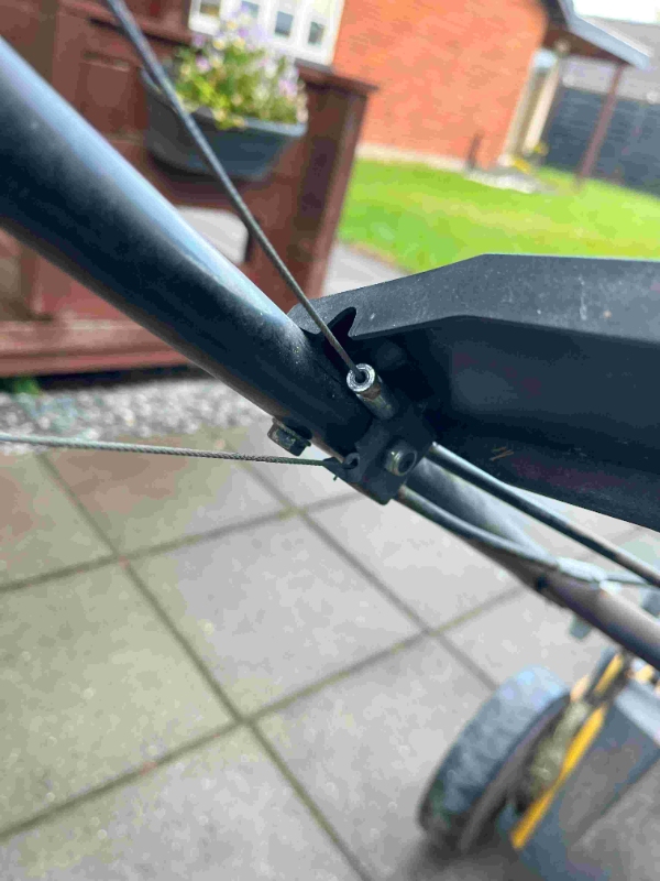 Reparation af plæneklipper