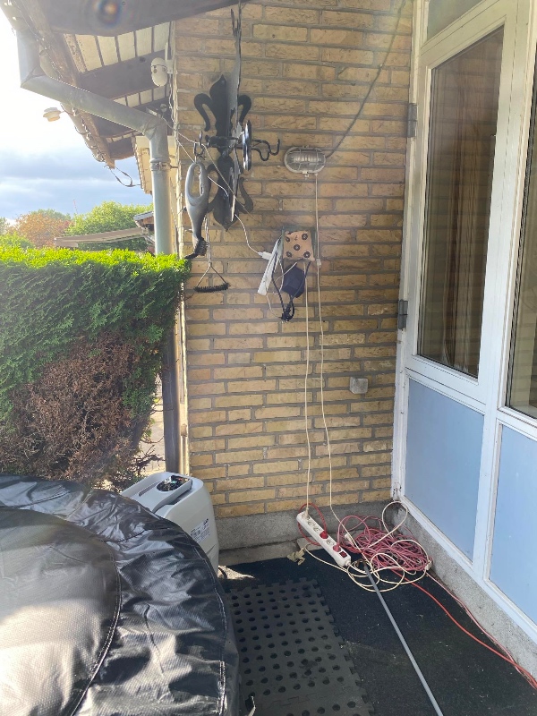 Mangler jord i udendørs stikkontakt