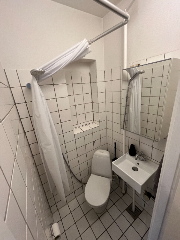 Slutrengøring i 3-værelses lejlighed på 4. sal