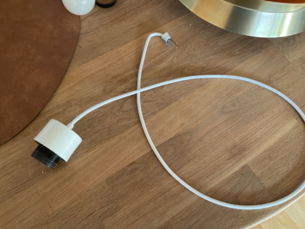 Udskiftning af ledning på ældre loftslampe