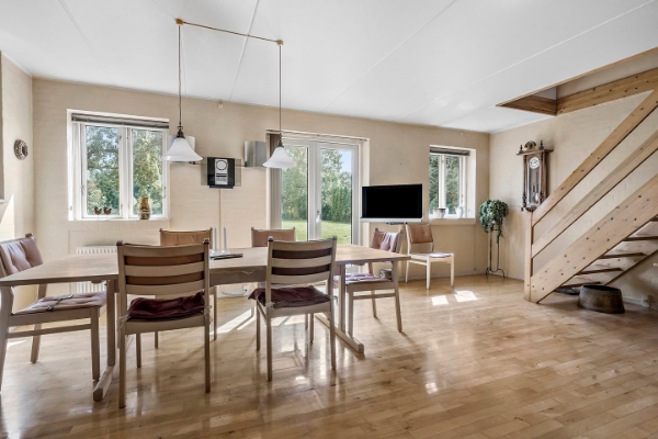 Maling af 205 kvm tomt hus (loft+vægge)