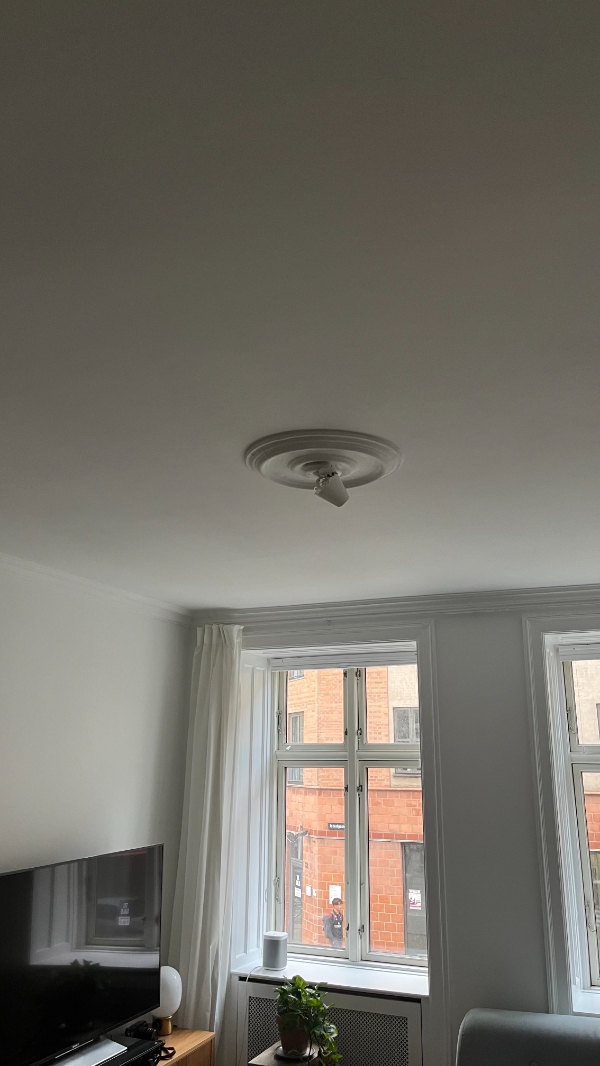 Ophængning af væglamper og lampeophæng