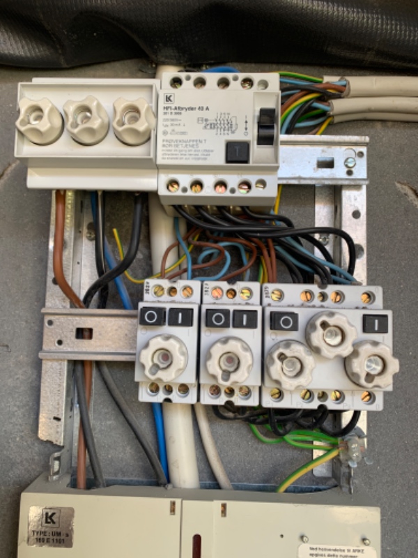 Opsætning af HPFI relæ