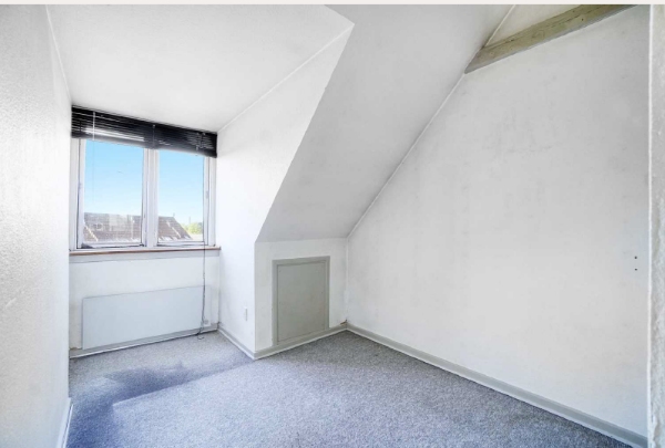 Montering af laminatgulv 33m2