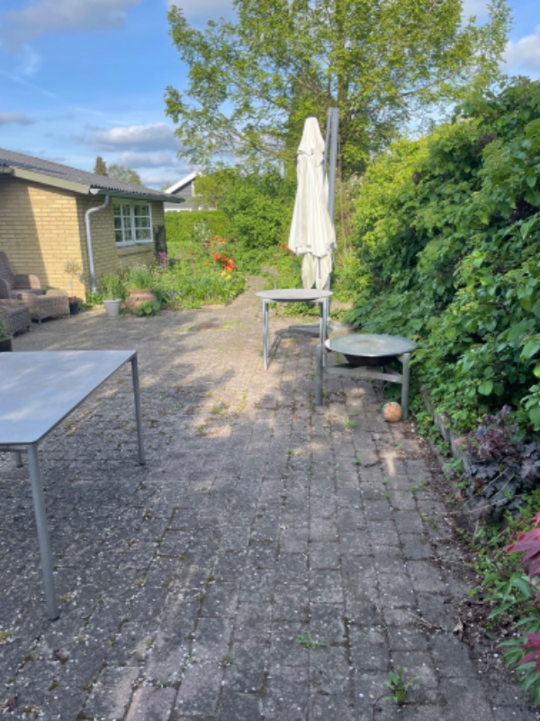 Fliselægning og havearbejde