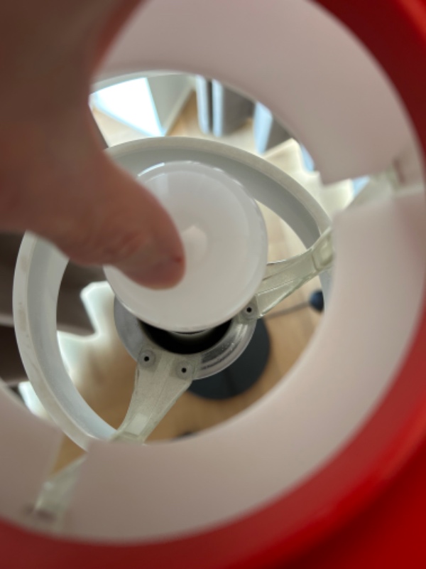 PH 80 standerlampe væltet og nu sidder fatning løs