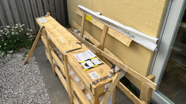 Bortskaffelse af affald og pallerammer