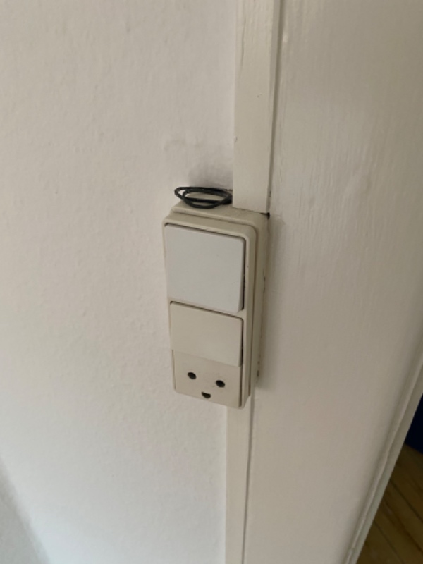 Lyskontakt skiftes og kontakter fastgøres