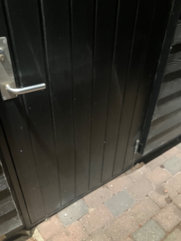 Installation af kattelem