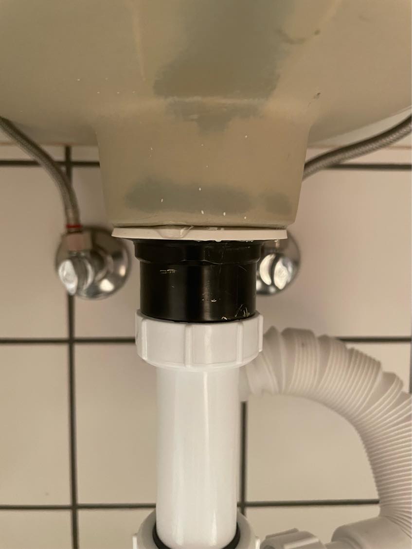 Det drypper under min vandhane på badeværelset