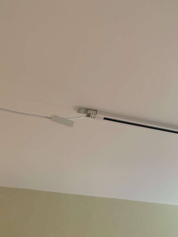 Reinstallering af lampe på skinne