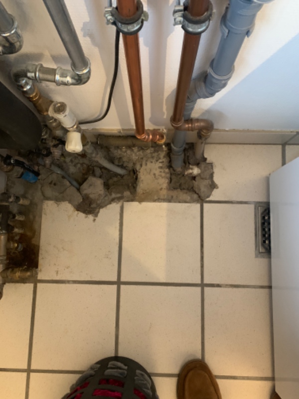 Murværksarbejde og fliseudskiftning