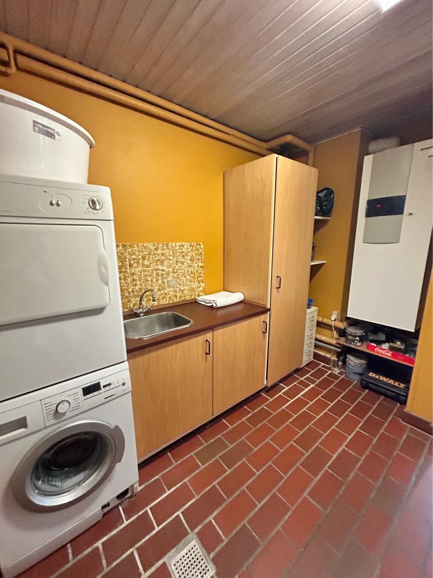 Montering af vaskemaskine og tørretumbler