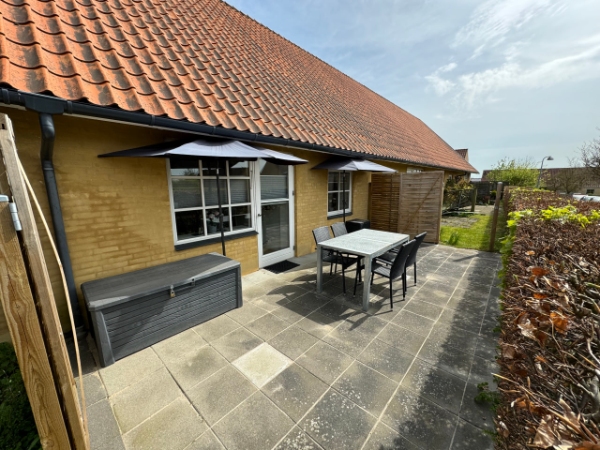 Montering af pergola markise på terrasse