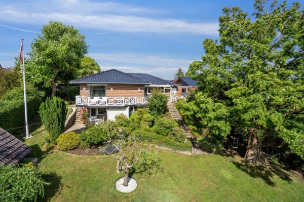 Rensning af tagrender (147 m² hus) - Kom og kig på opgaven