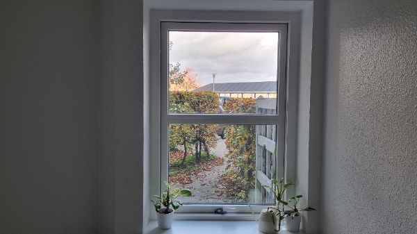 Skal have hængt Plisségardin med UP and DOWN funktion op (Altså montering i både top og bund)