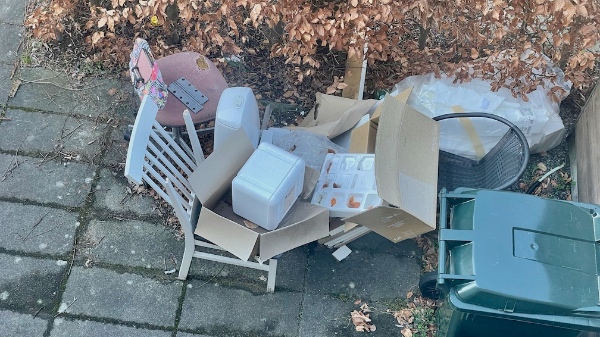 Fjern storskrald, nem parking+adgang