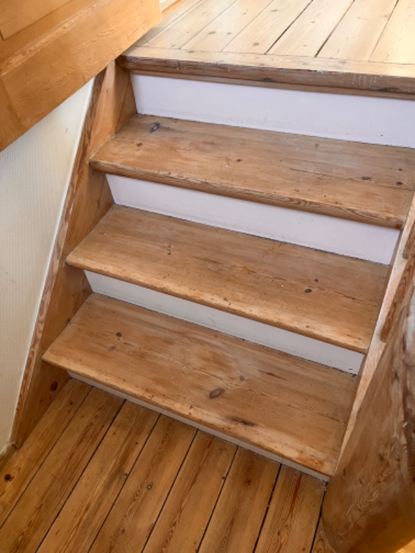 Renovering og lakering af trappe