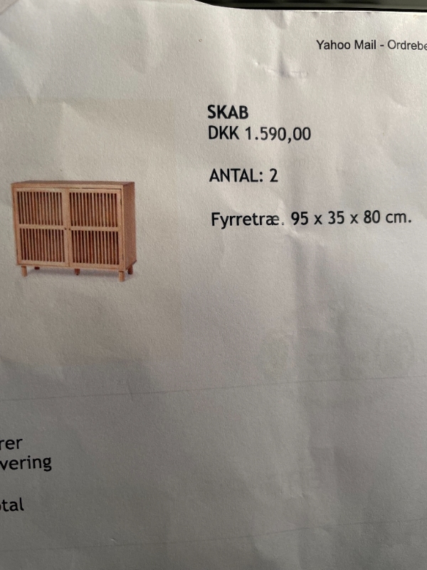 Samling af to mindre skabe og strøm/ledning til spot skinne i loft