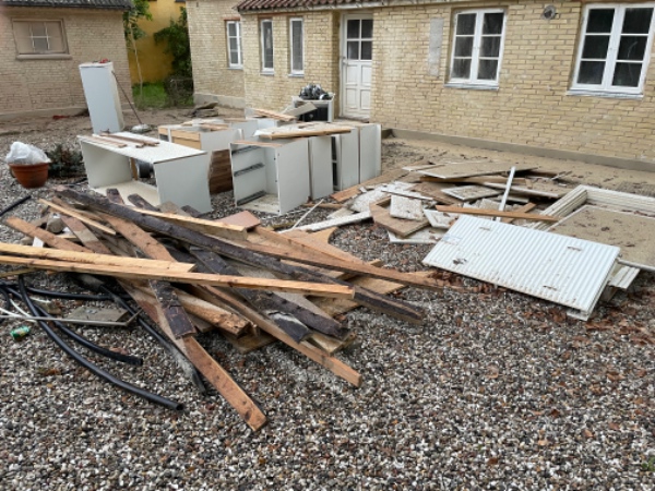 Ting på genbrugspladsen / oprydning