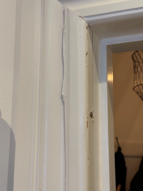 Reparation af dørkarm og evt. lås